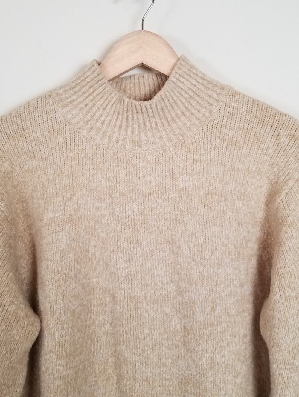 JW Anderson X Uniqlo Wool Blend Sweater Medium - Picture 3 of 7